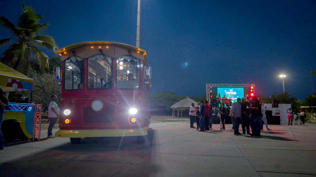 Día de las Madres Tranvía de Maracaibo