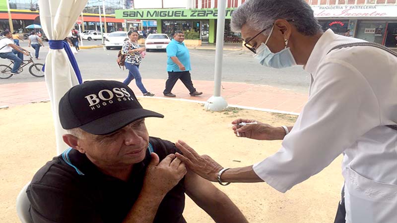 Vacunación de Las Américas en Lagunillas