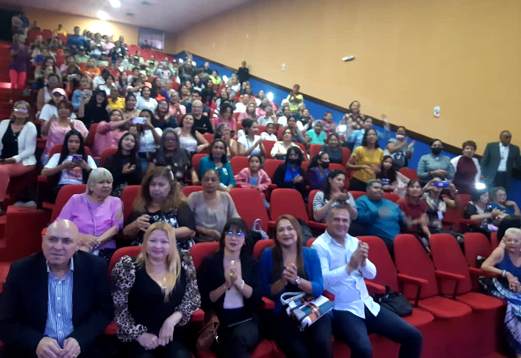 Alcaldía de Cabimas agasajó a madres en su día