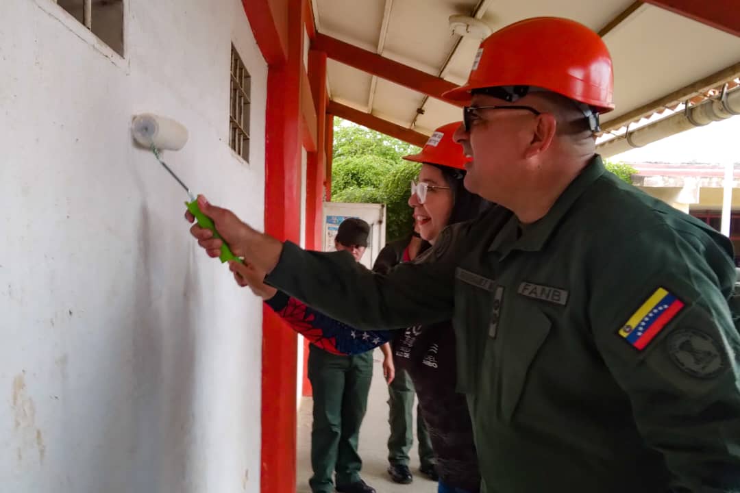 Brincomiles escuela Juana de Ávila en Maracaibo