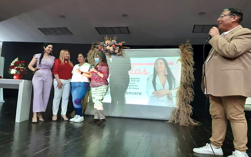 Cabimas con charla celebran Día de las Madres