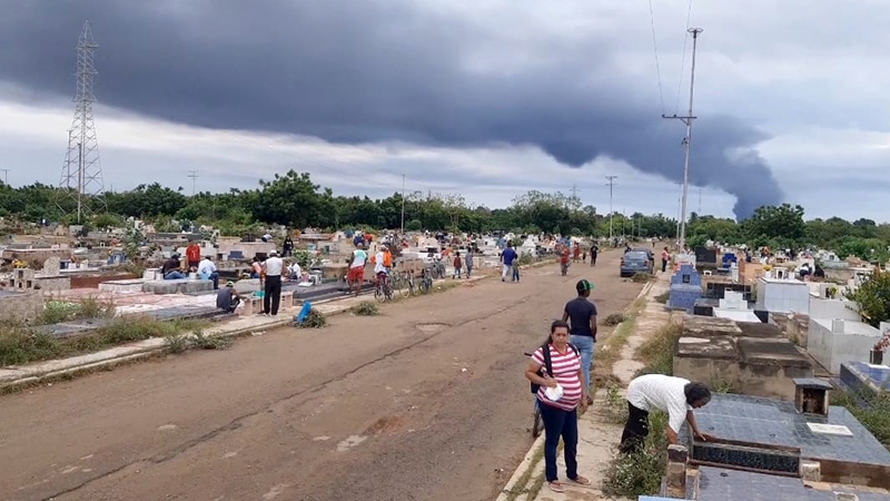 Cementerio Municipal de Cabimas en el Día de las Madres
