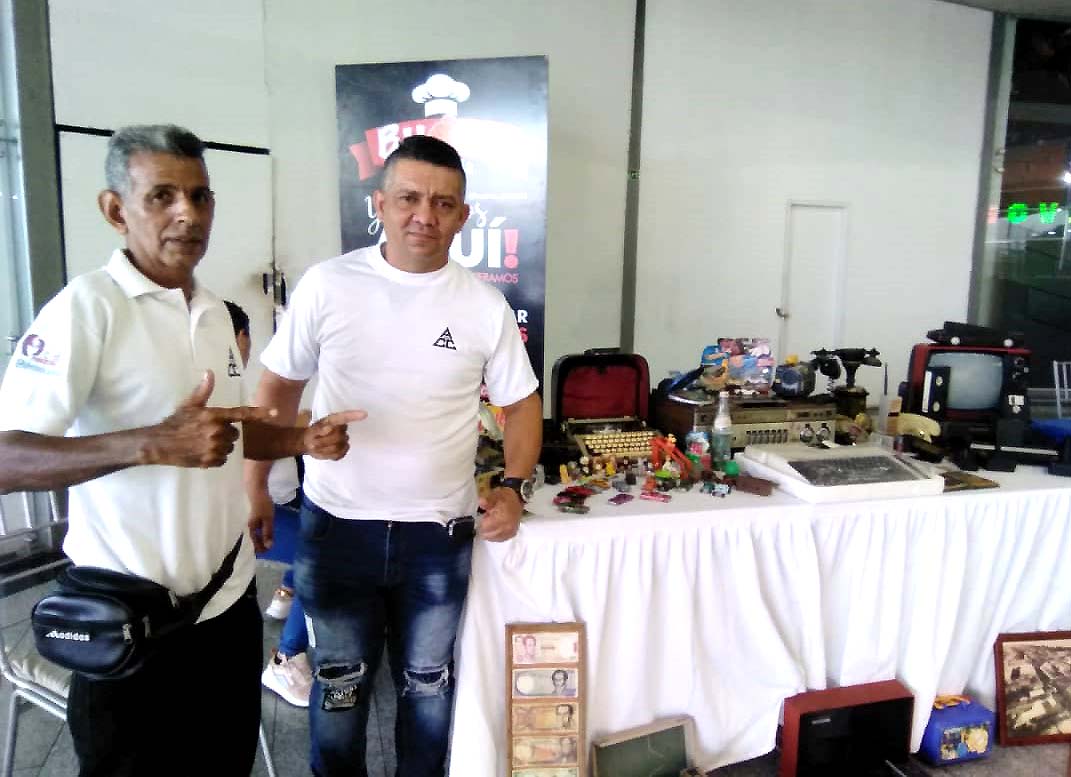 II encuentro de coleccionistas de la COL