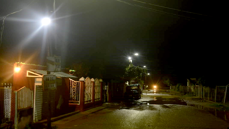 Instaladas 126 luminarias en El Guanábano