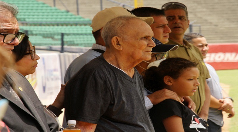 Rinden homenaje post mortem a Chivita Lezama