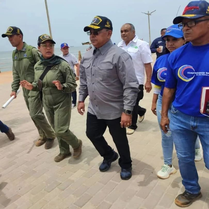 Néstor Reverol inspeccionó trabajos Corpoelec