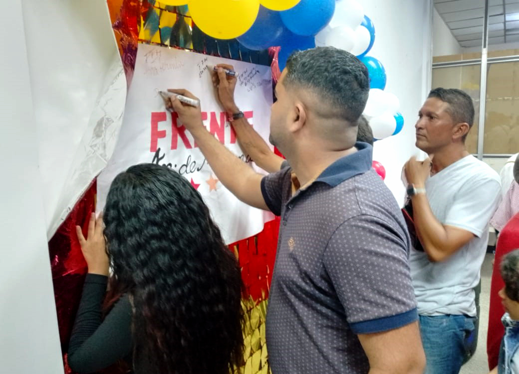 Frente Francisco de Miranda arriba a 20 años