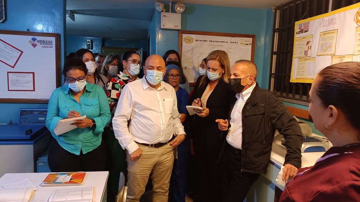 Gobernador Rosales realizó inspección  Hospital de Cabimas