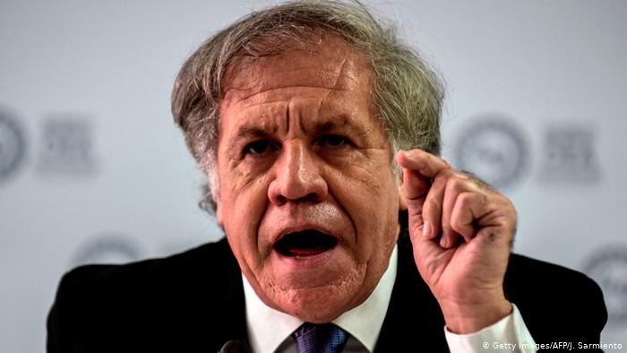 Gustavo Petro y Luis Almagro