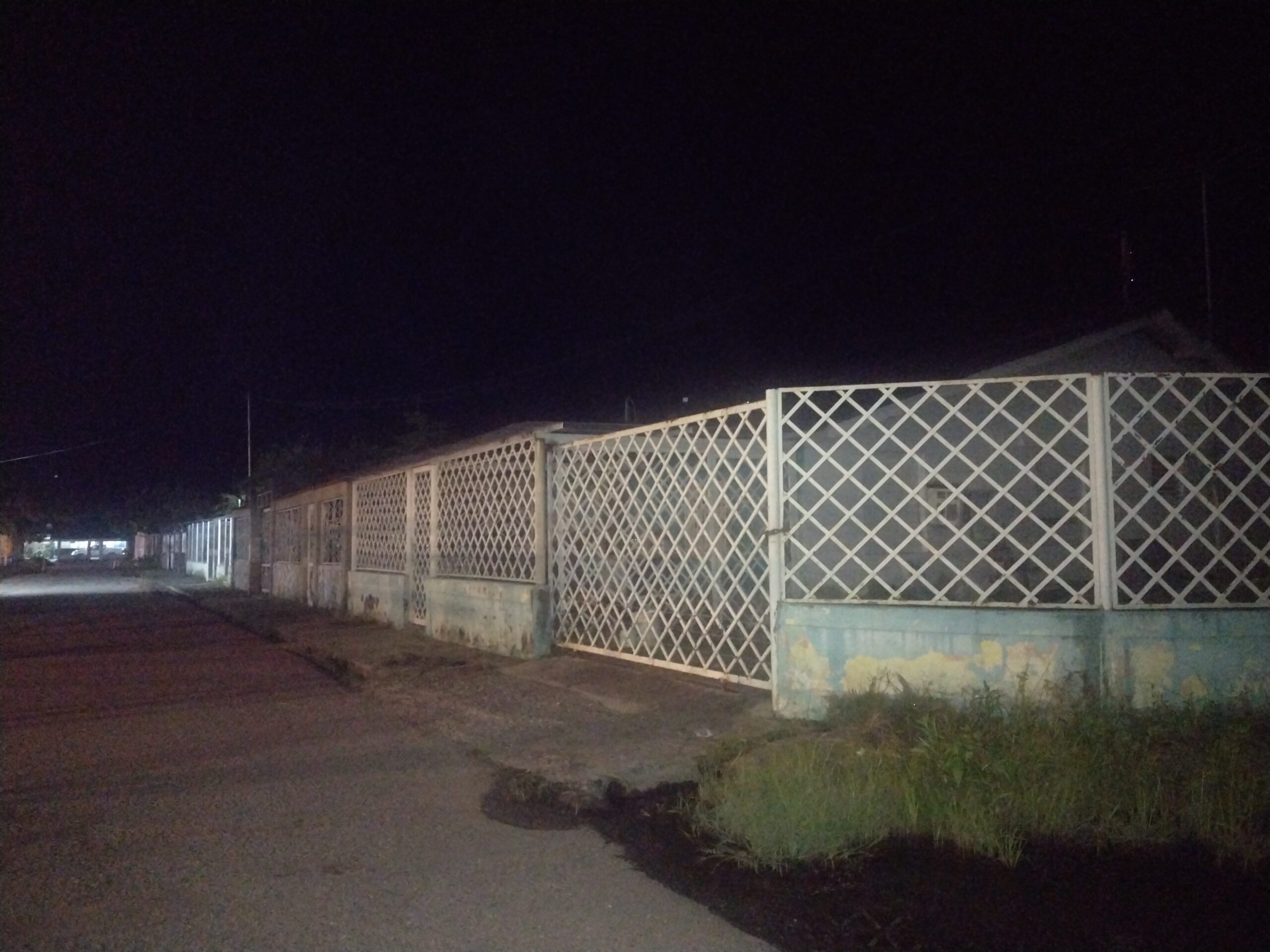 24 familias de campos petroleros de Bachaquero están electricidad 