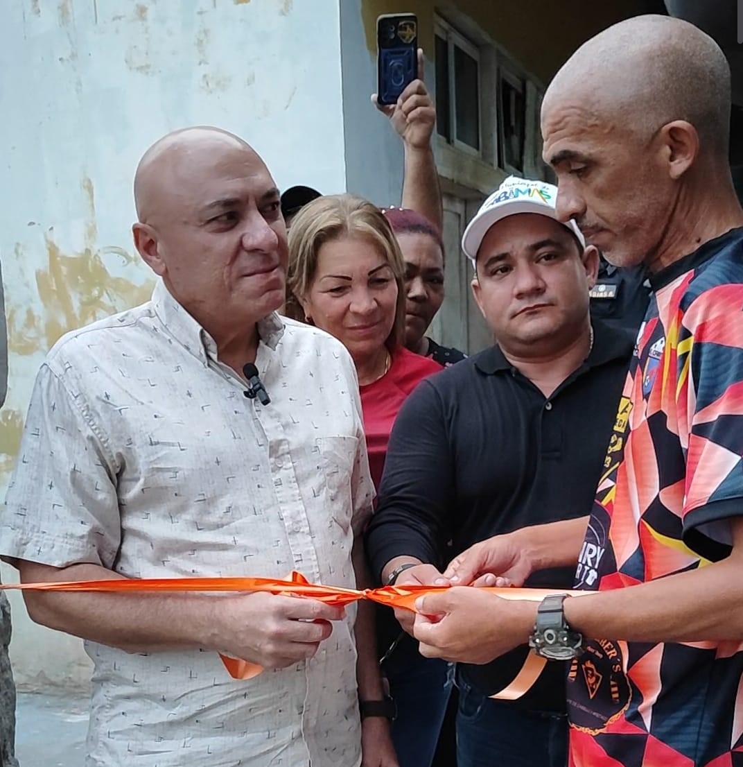 Reinaugurada cancha de fútbol sala en el sector Los Laureles de Cabimas