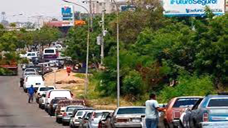 Varios estados del país están sin gasolina