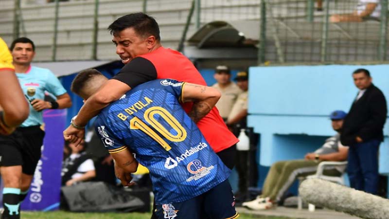 Vergonzosa actuación de César Farías