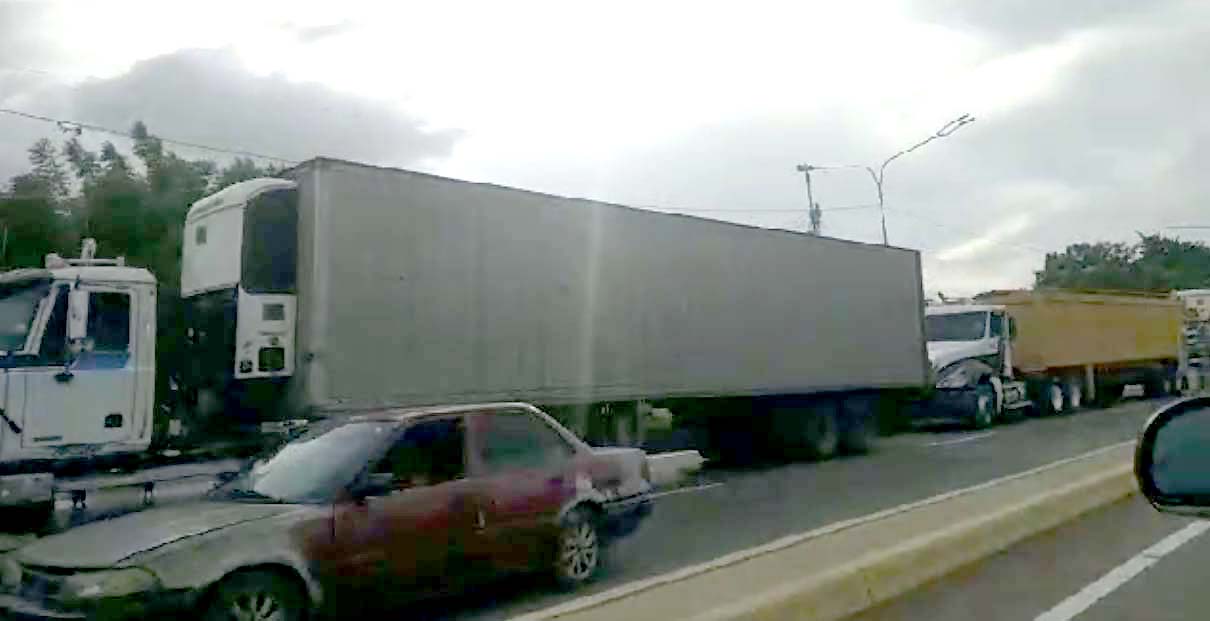 Yukpas mantienen cierre del puente