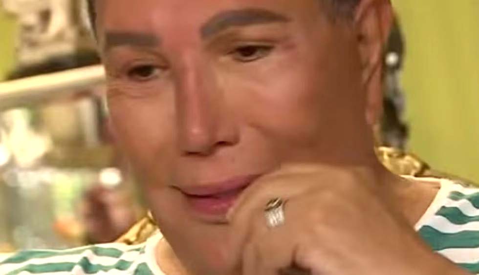 Cantante peruano Jimmy Santi 