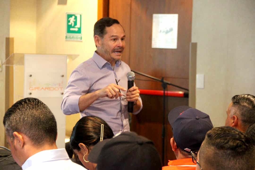 Diputados se despliegan para dar a conocer Ley de Tributos