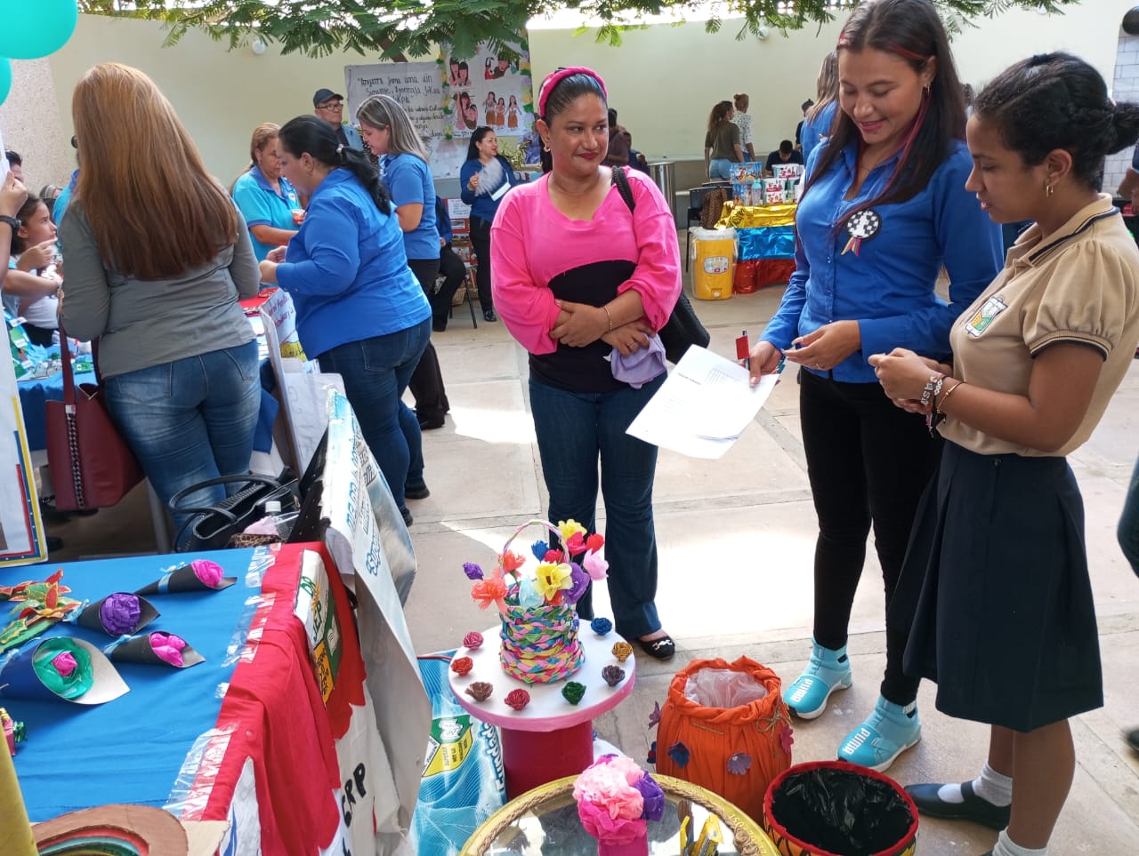 Escuelas Estatales en la Biblioteca Pública María Calcaño