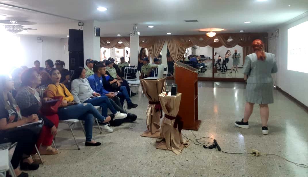 Con total éxito se realizó en Cabimas taller "Marca con tu corazón"