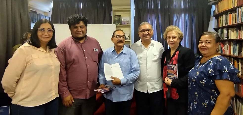 Profesor de LUZ-COL presentó libro sobre ilícitos penales 
