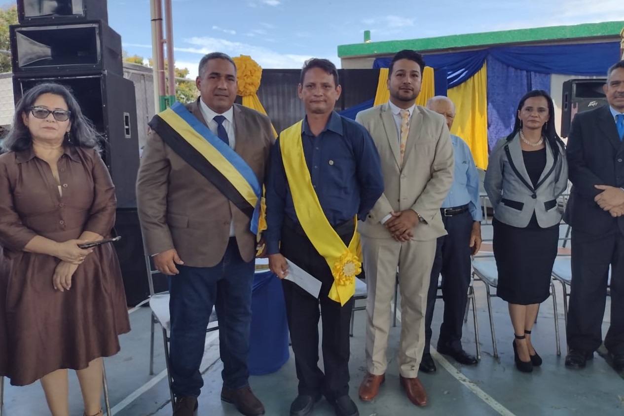 Valmore Rodriguez celebró 34 años de autnomia