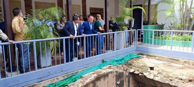 Rosales: "Estamos en observación permanente de lo que ocurre en el Lago por la presencia del verdín"
