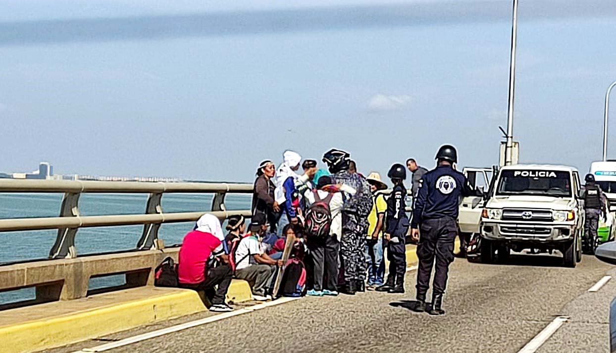 Yukpas interrumpieron paso por el Puente 