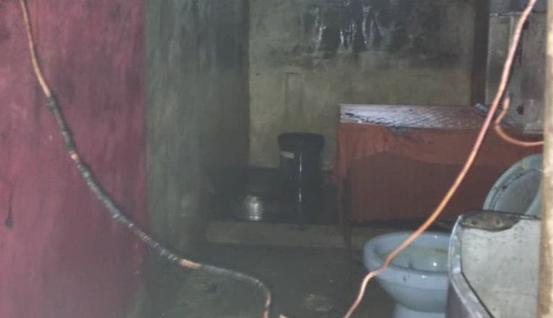 Este martes, funcionarios del Cuerpo de Bomberos del municipio Valmore Rodríguez sofocaron un incendio en una casa familiar ubicada en el barrio Negro Primero del sector Los Teques.