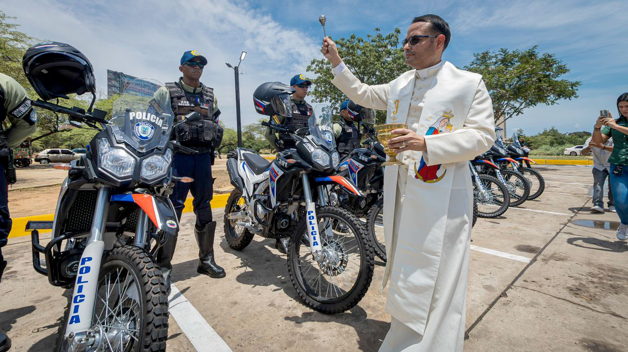 Alcalde Rafael Ramírez Colina entregó 20 nuevas motos