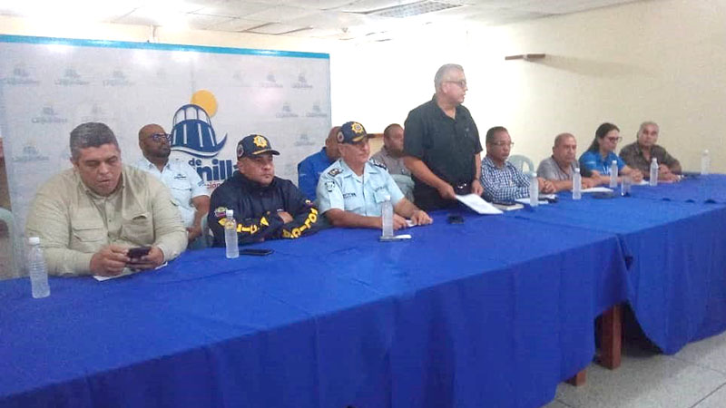 Tras el exitoso operativo de seguridad y orden público realizado el pasado fin de semana en el municipio Lagunillas, el alcalde José Mosquera Adarme convocó este lunes, 4 de septiembre, a una reunión a los dueños de establecimientos y locales de expendio de bebidas alcohólicas para informar sobre los resultados que arrojaron estas acciones, coordinadas por las autoridades locales y diferentes cuerpos policiales.