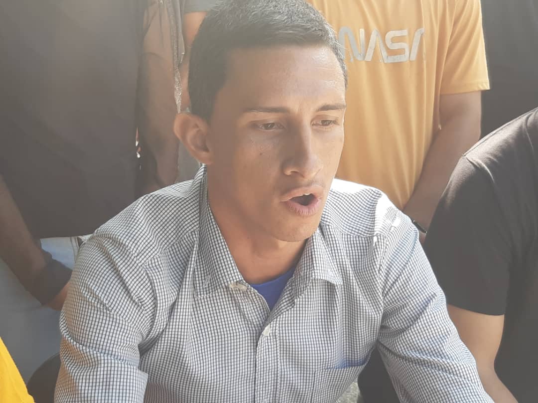 Estudiantes de Núcleo LUZ-COL respaldan a Capriles Radonski