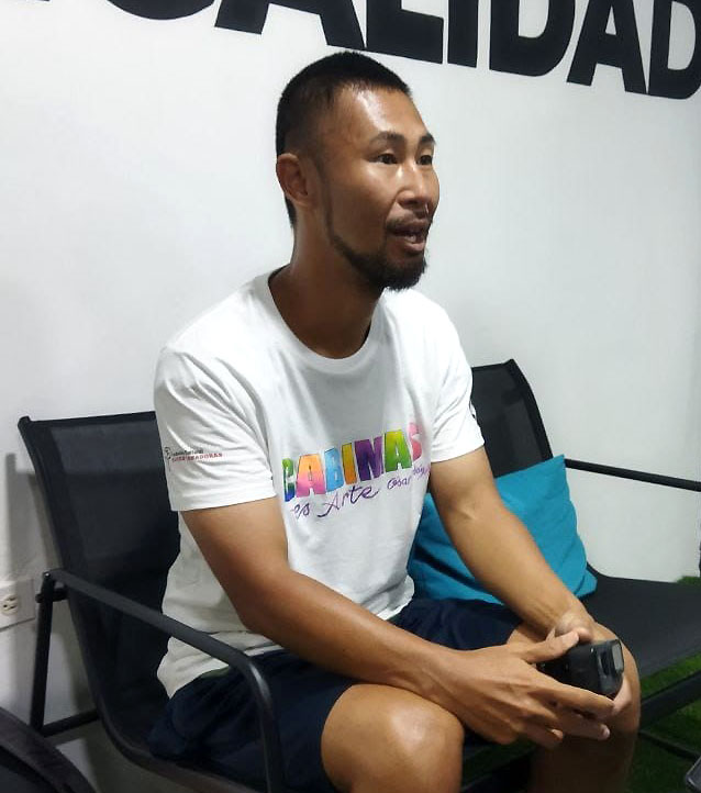 Influencer japonés Keito Homma de visita en Cabimas
