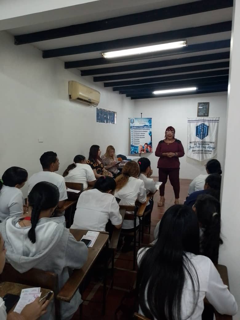 Iutepal Cabimas charla sobre la prevención del embarazo