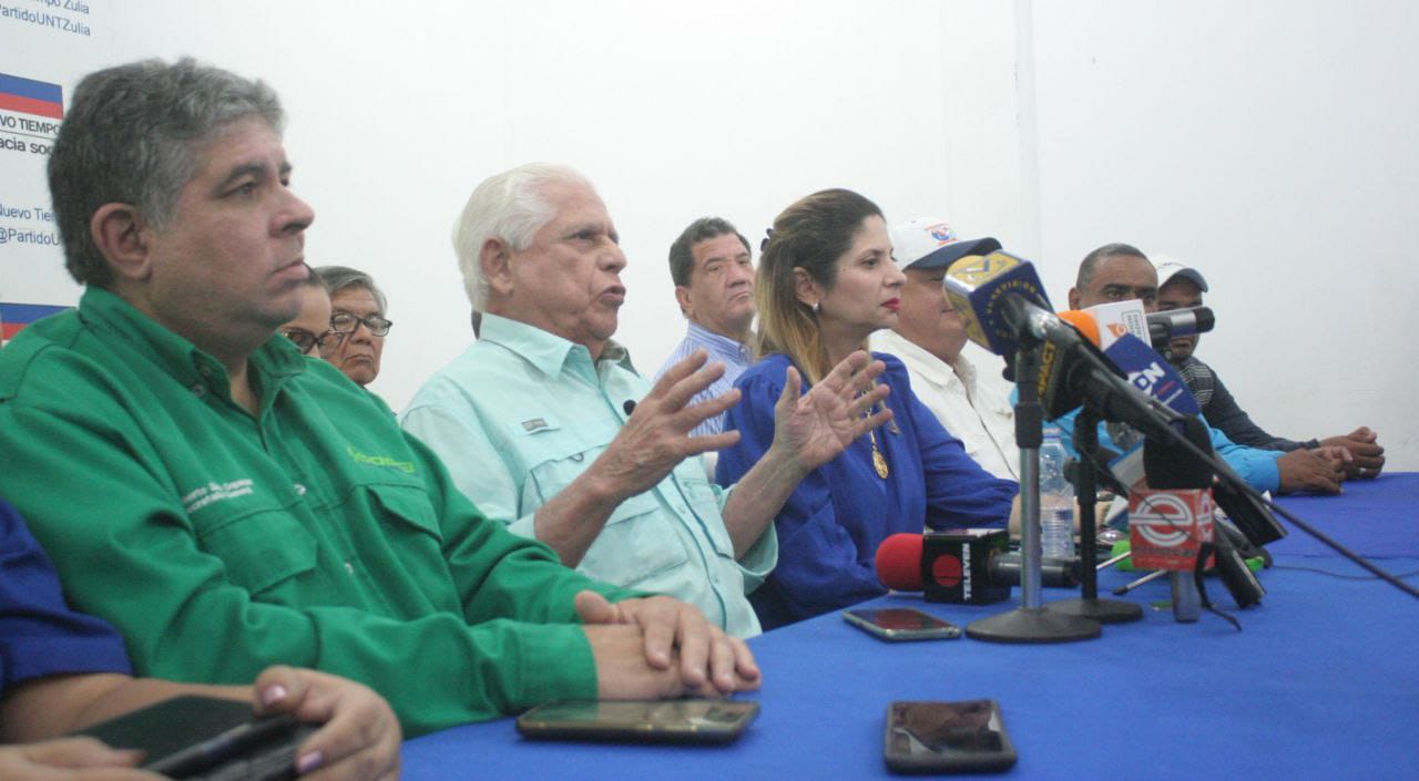 El Secretario General de la Plataforma Unitaria Democrática (PUD), Omar Barboza, en su visita al estado Zulia, sostuvo un encuentro con los miembros de la Comisión Regional de Primaria y los integrantes de la PUD en la entidad, en el cual aseguró que el éxito del evento del 22 de octubre, en el que se definirá la figura unitaria de cara al proceso electoral presidencial del 2024, dependerá de la confianza y esfuerzo de todos los factores políticos.
