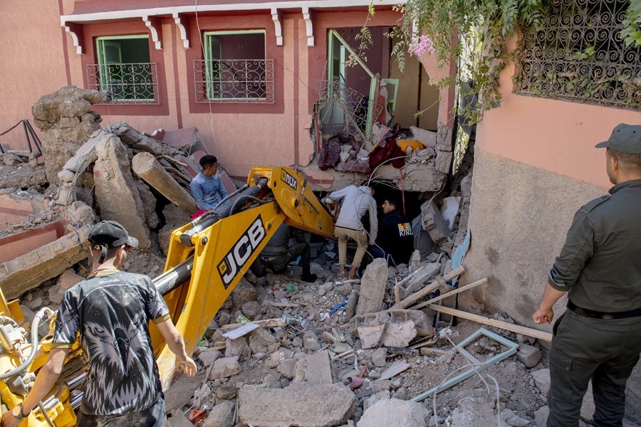 Suben a más de 1.000 los muertos por el devastador terremoto en Marruecos