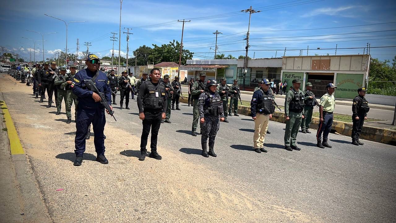 150 funcionarios policiales