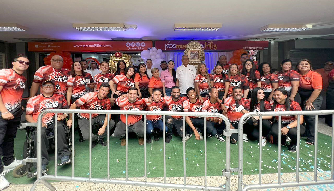 Xtrema 98.9 FM aniversario 17