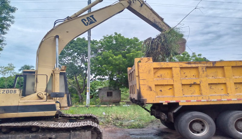El Ministerio de Transporte inició los trabajos de reparación de la vía San Pedro-Lagunillas a la altura del sector Machango del municipio Baralt.