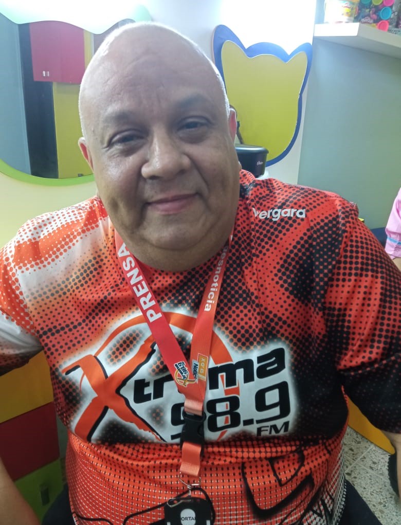 Xtrema 98.9 FM aniversario 17