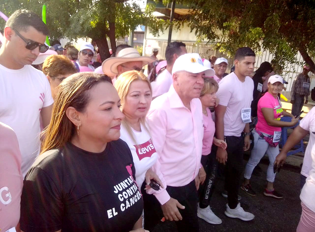 Éxito total I edición de la Gran Marea Rosa 3 Km