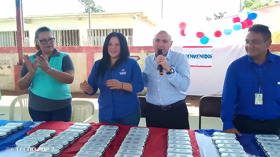 Gobernación y Alcaldía entregan 150 pares de lentes 