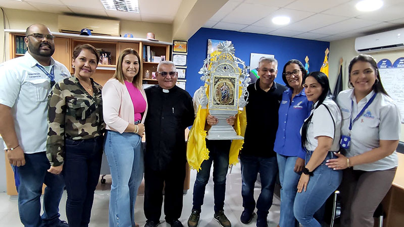 Virgen Nuestra Señora del Paraute visitó alcaldía de Lagunillas
