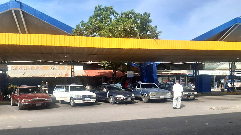 Denuncian cobro del bono navideño 