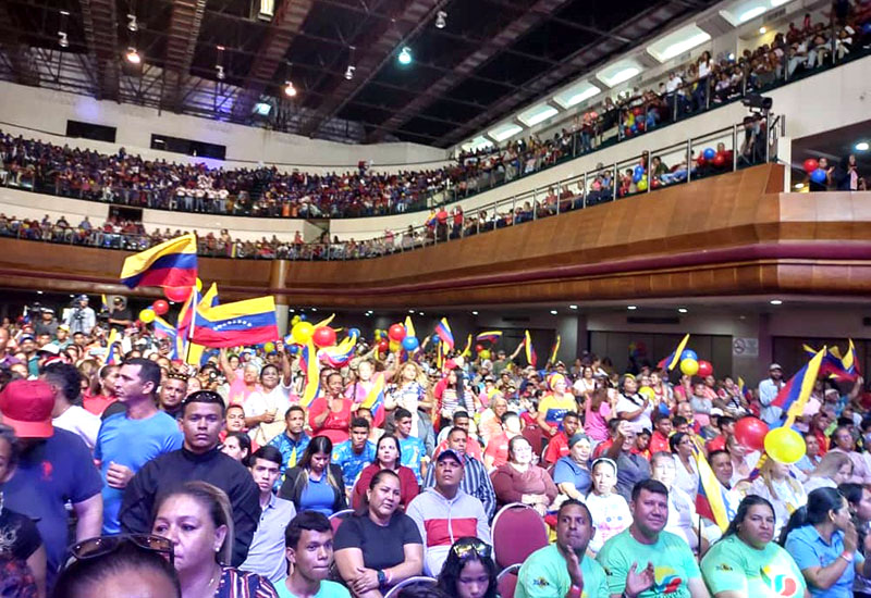Diputados Nicolás Maduro y Francisco Ameliach