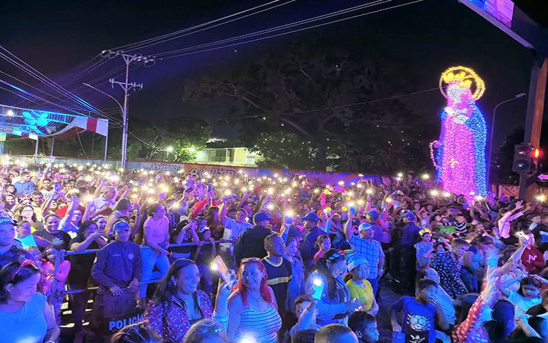 Encendido de luces 2023 