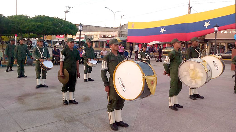 FANB realizó gran arriada de bandera 