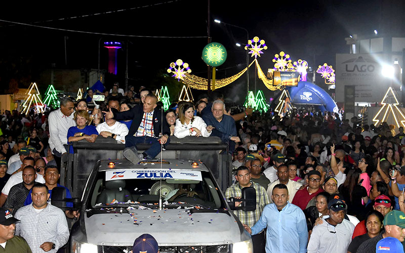 Manuel Rosales inauguró Encendido de Bella Vista