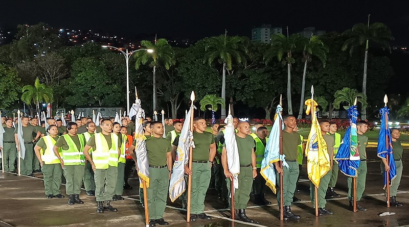 Ministro Padrino López lidera trote militar en defensa del territorio Esequibo