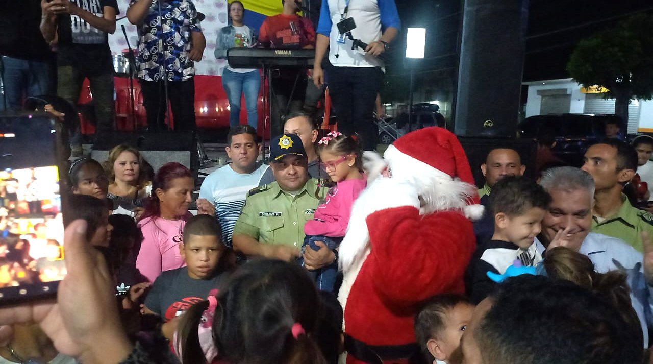 PoliLagunillas celebró la Navidad 2023 