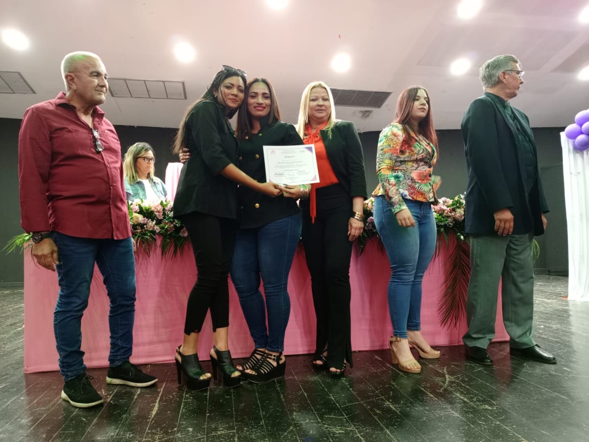Programa de Formación de Immujer  mil personas