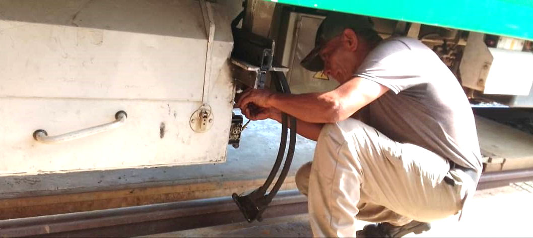 Realizan trabajos de mantenimiento en tren del Metro de Maracaibo